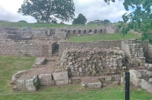 Hadrians wall bathhouse ruins