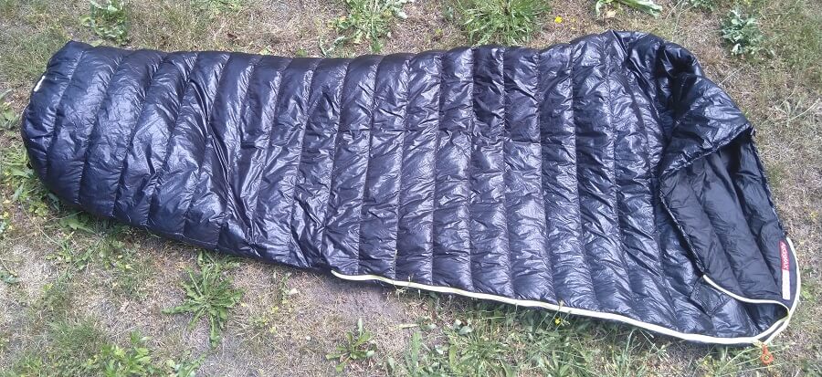 aegismax sleeping bag on grass