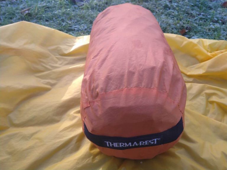 Choosing a sleeping pad for hiking Hike for Purpose