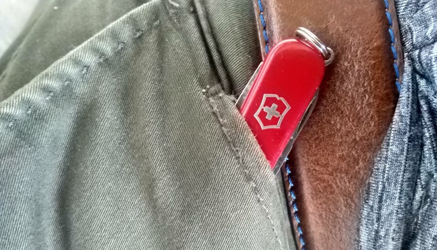 victorinox-classic-in-pocket