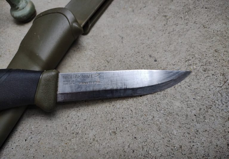 Mora Companion review Hike for Purpose