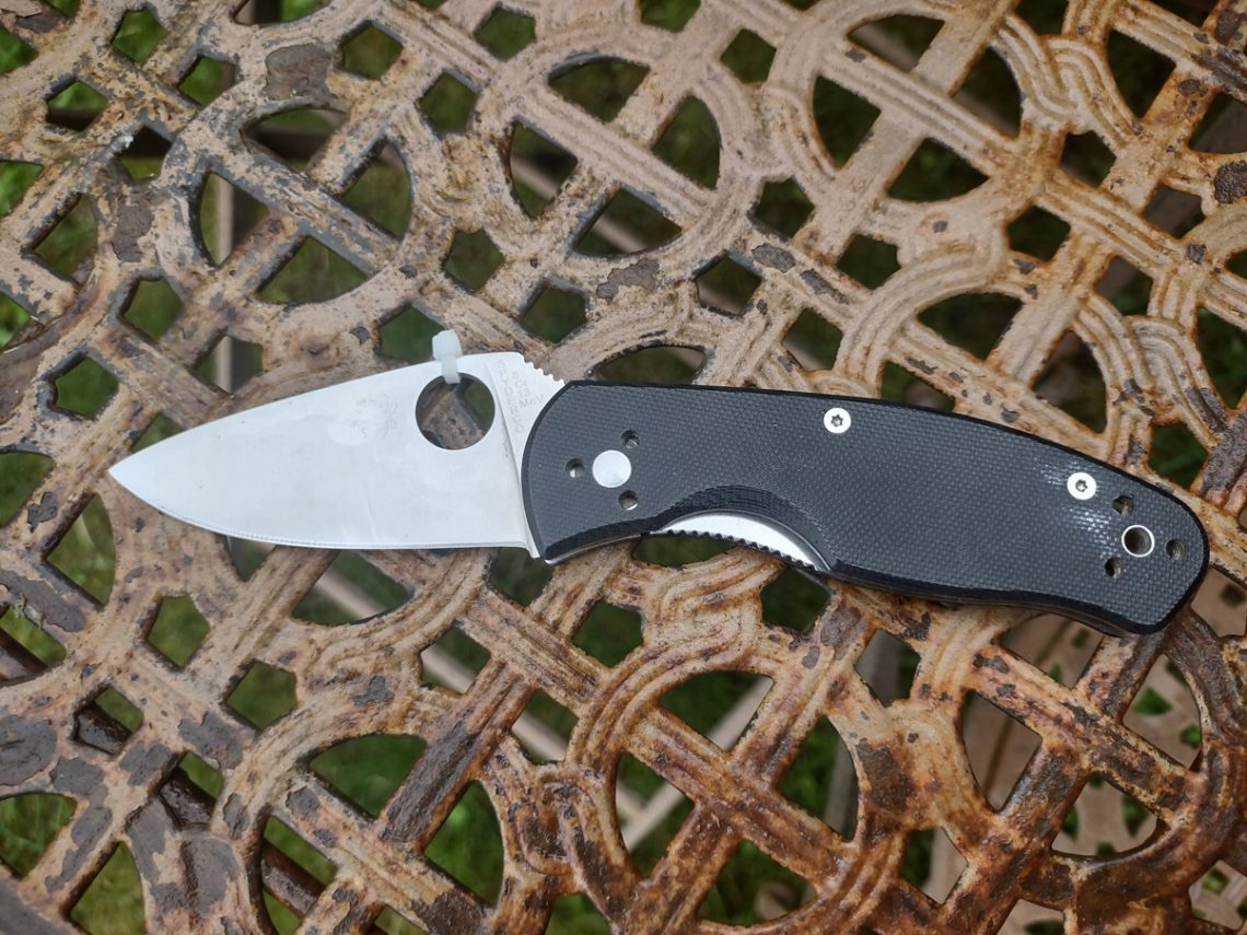 Spyderco-Persistence-cover