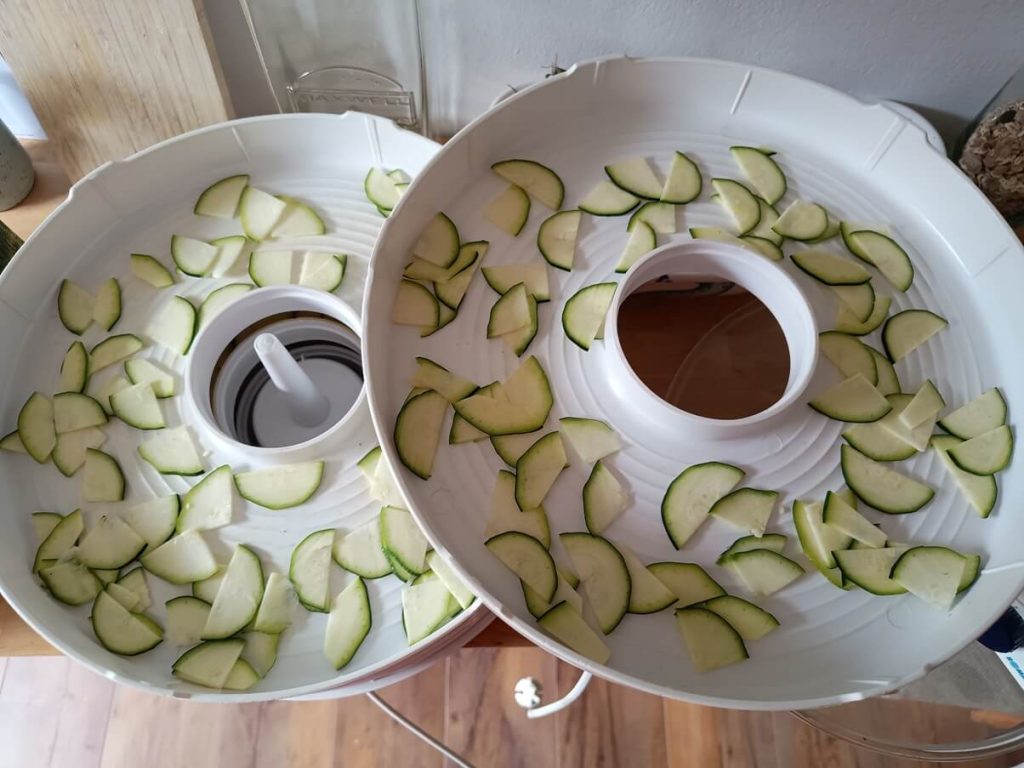 dehydrating-zucchini-1